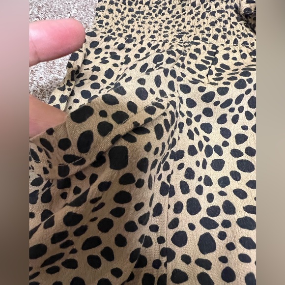 Flowy Pant w/ Tapered Bottoms - Picture 3 of 8